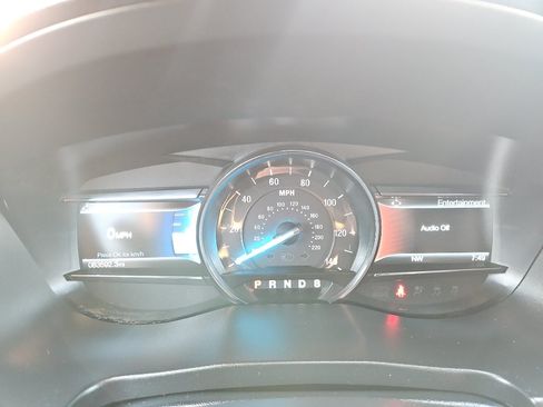 Used 2019 Ford Explorer XLT w/ XLT Desert Copper Package AWD/4WD image 23
