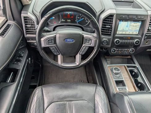 Used 2018 Ford Expedition Max Platinum image 10