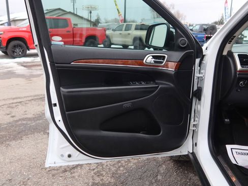 Used 2013 Jeep Grand Cherokee Limited w/ Luxury Group II image 13