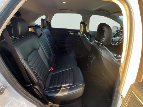 Used 2019 Ford Edge SEL w/ Equipment Group 201A AWD/4WD image 19