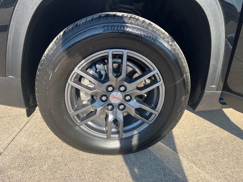 Used 2025 GMC Acadia Elevation image 33