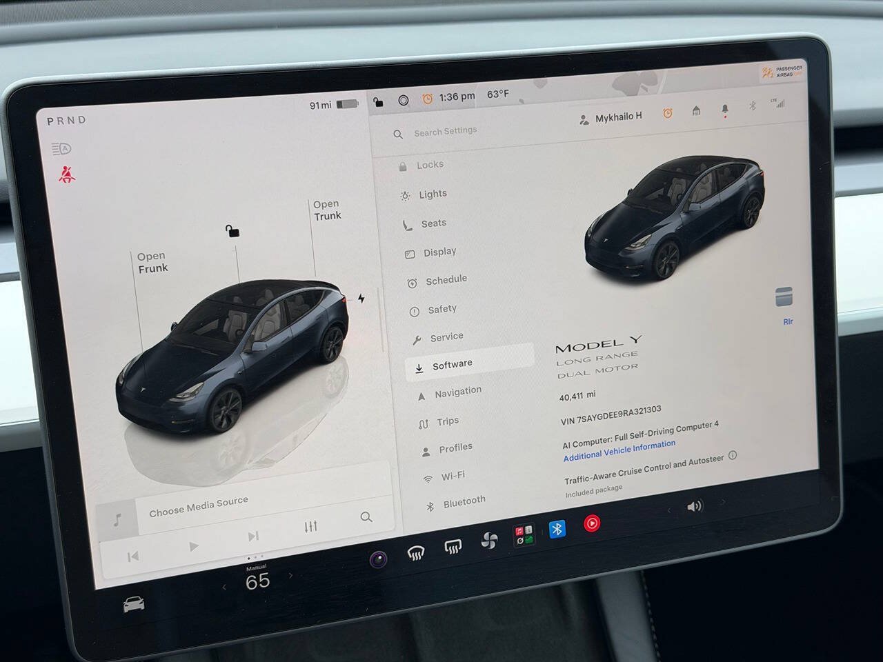 Used 2024 Tesla Model Y Long Range AWD/4WD image 19