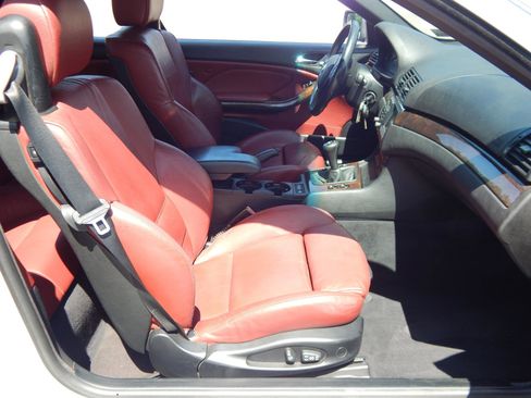 Used 2001 BMW 325Ci Convertible RWD image 17