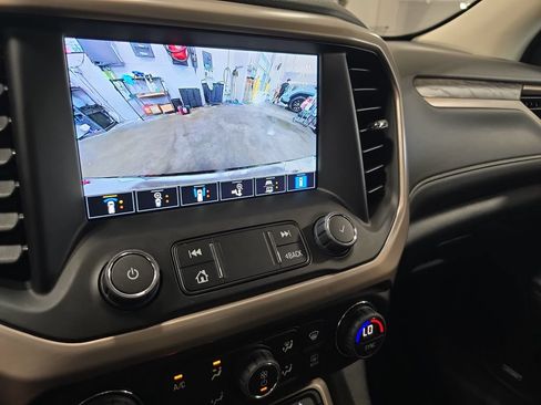 Certified 2023 GMC Acadia Denali w/ Black Diamond Edition AWD/4WD image 29