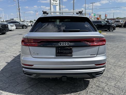 Used 2021 Audi Q8 Premium Plus w/ Premium Plus Package image 6