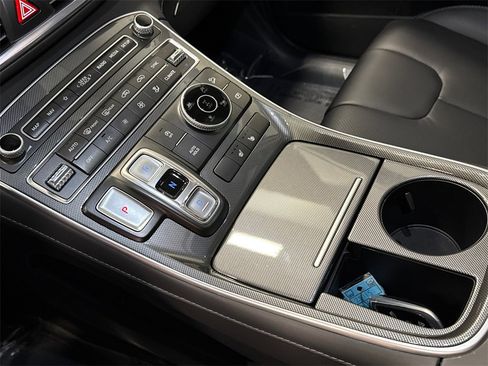 Used 2023 Hyundai Santa Fe SEL w/ Premium Package image 19