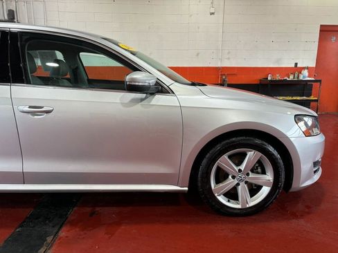 Used 2014 Volkswagen Passat 2.5 SE image 5