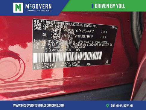 Used 2019 Toyota RAV4 LE w/ Carpet Mat Package image 25