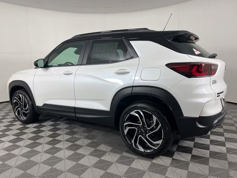 New 2026 Chevrolet TrailBlazer RS w/ Convenience Package image 9