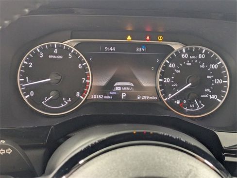 Used 2023 Nissan Pathfinder SL w/ Black Appearance Package image 17