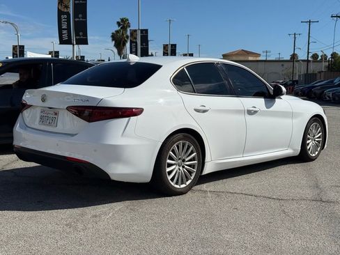 Used 2022 Alfa Romeo Giulia Sprint image 5