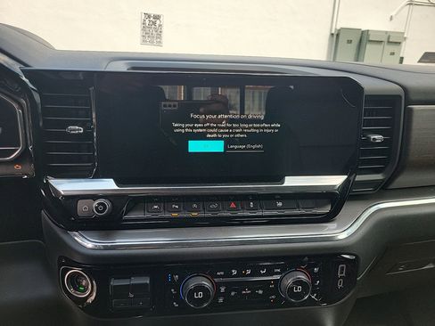 Used 2023 Chevrolet Silverado 1500 High Country w/ Technology Package image 25