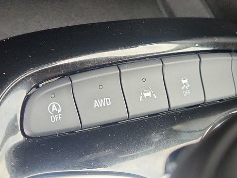 Used 2023 Buick Encore GX Preferred w/ Cold Weather Comfort Package AWD/4WD image 25