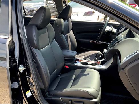 Used 2016 Acura TLX image 8