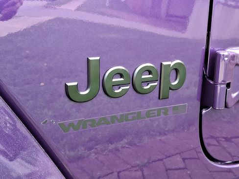New 2026 Jeep Wrangler Unlimited Sahara AWD/4WD image 5