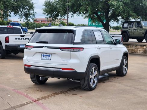 New 2026 Jeep Grand Cherokee Limited RWD image 4