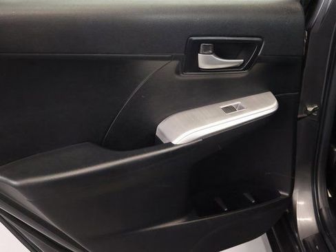 Used 2012 Toyota Camry SE FWD image 26