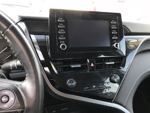 Used 2024 Toyota Camry SE FWD image 5