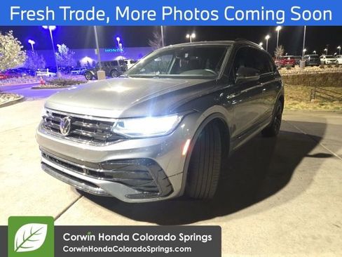 Used 2023 Volkswagen Tiguan SE R-Line image 3