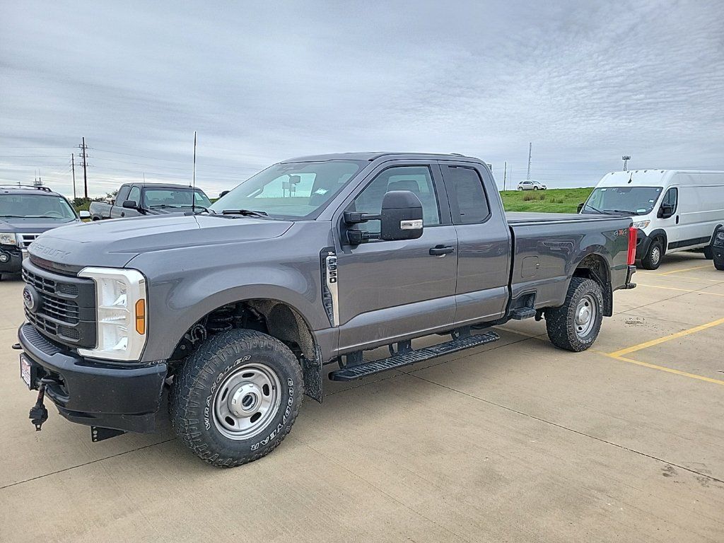 Used 2024 Ford F350 XL w/ XL Off-Road Package AWD/4WD image 7