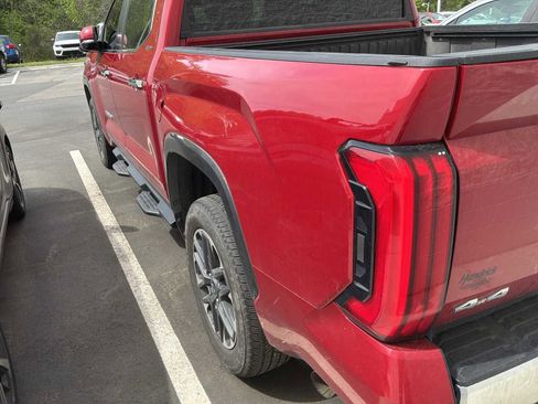 Used 2025 Toyota Tundra Limited AWD/4WD image 43