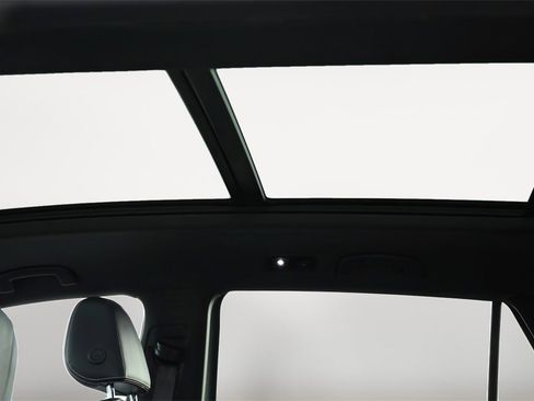 Used 2022 Volkswagen Atlas Cross Sport SEL Premium R-Line image 13