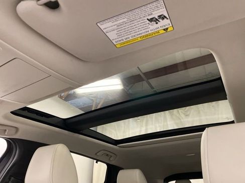 Used 2024 MAZDA CX-90 3.3 Turbo S w/ Premium Package image 17