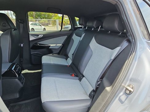 Used 2023 Volkswagen ID.4 Pro RWD image 14