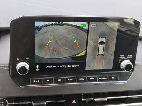 Used 2024 Mitsubishi Outlander SE image 12