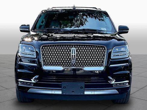 Used 2019 Lincoln Navigator Reserve AWD/4WD image 4