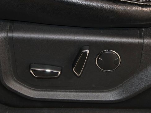 Used 2018 Ford F150 Lariat image 19