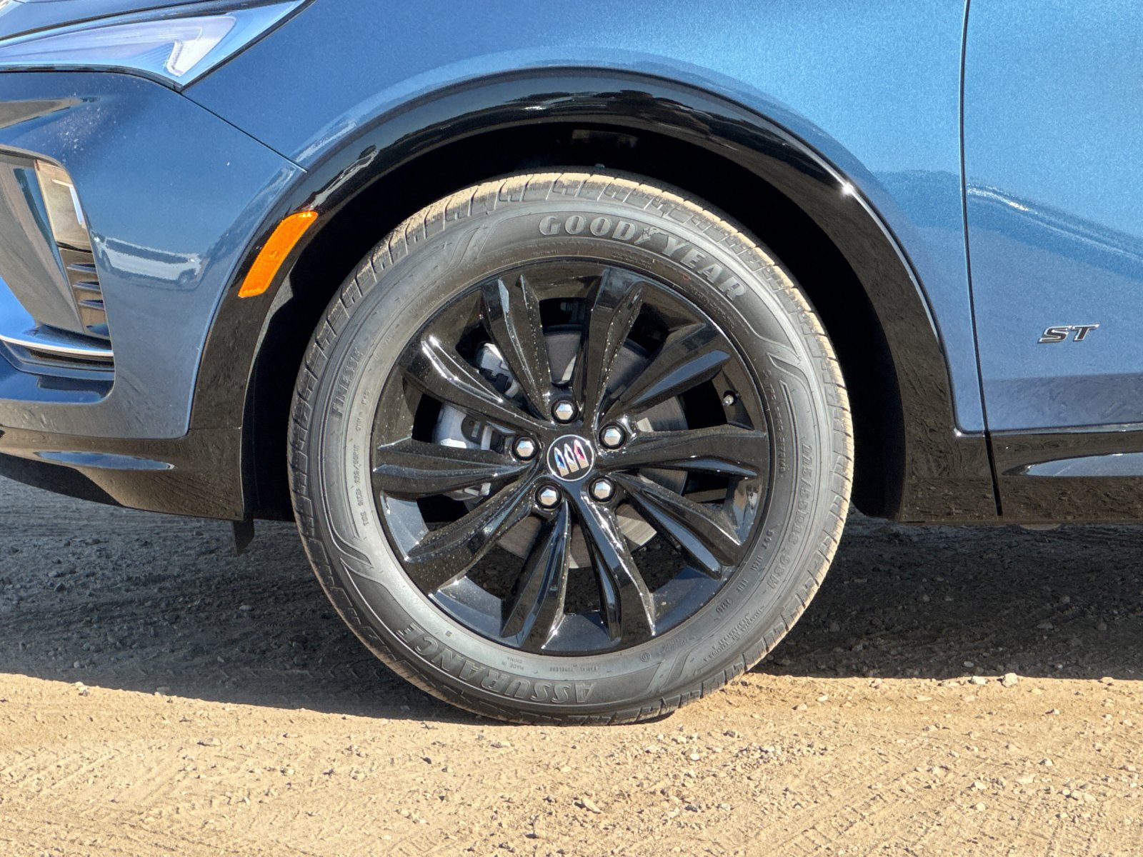 New 2026 Buick Envista Sport Touring w/ Convenience I Package FWD image 23