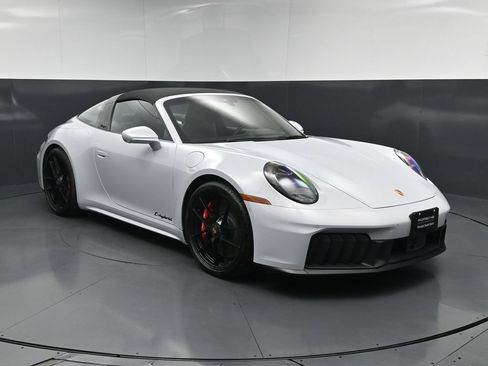 Certified 2025 Porsche 911 Targa 4 GTS AWD/4WD image 14
