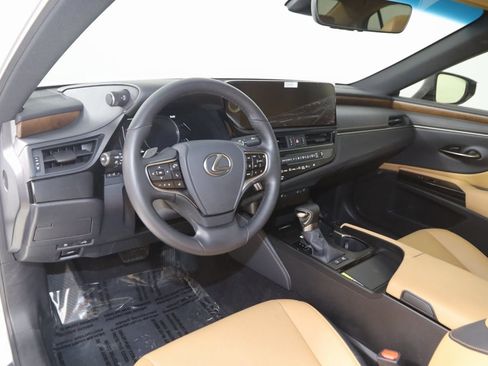 Used 2025 Lexus ES 300h F Sport w/ Accessory Package (Z1) image 27