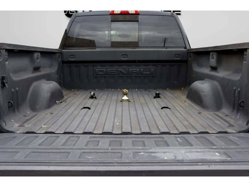 Used 2019 GMC Sierra 2500 Denali image 28