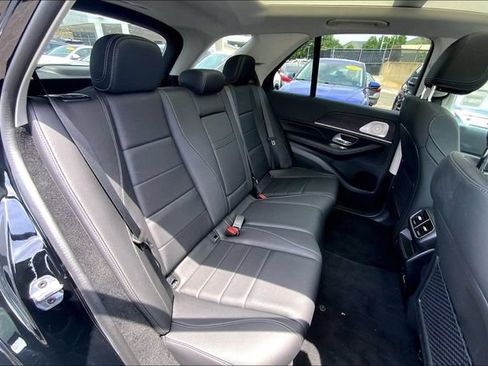 Certified 2025 Mercedes-Benz GLE 450 4MATIC image 16