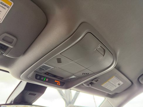 Used 2024 Chevrolet Equinox LT image 21