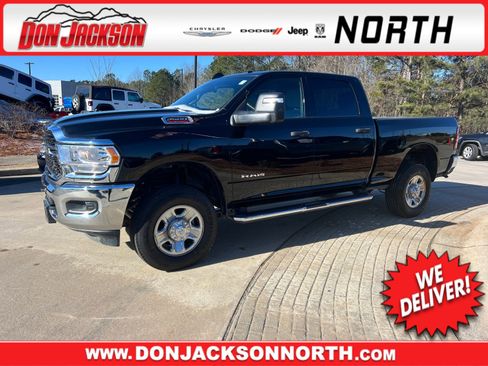 Used 2024 RAM 2500 Big Horn w/ Bed Utility Group image 1
