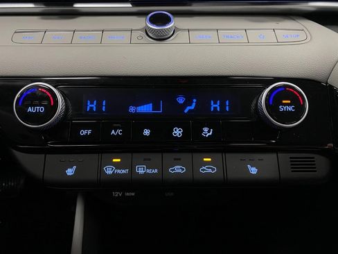 New 2026 Hyundai Elantra Limited image 25