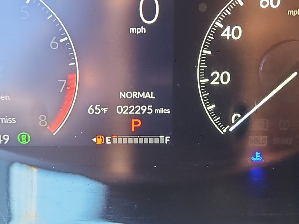 Used 2025 Honda HR-V Sport image 13