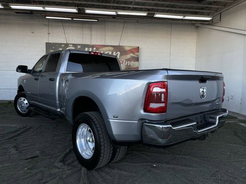 Used 2020 RAM 3500 Tradesman w/ Chrome Appearance Group image 3