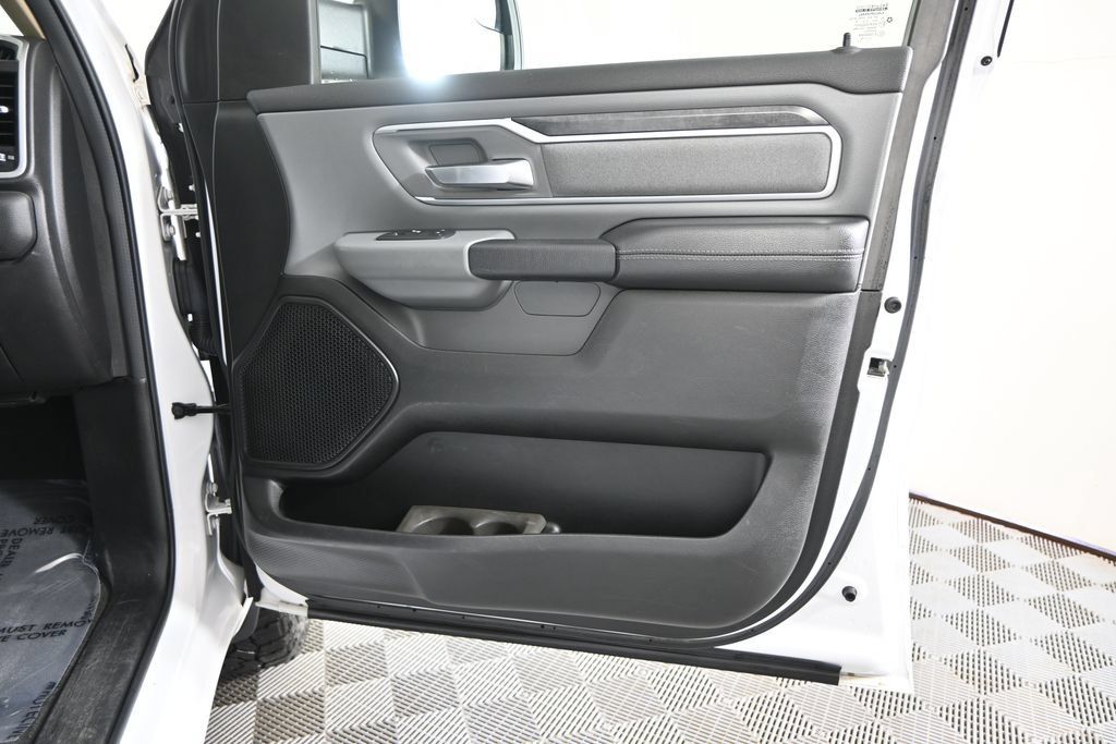 Used 2019 RAM 1500 Big Horn AWD/4WD image 13