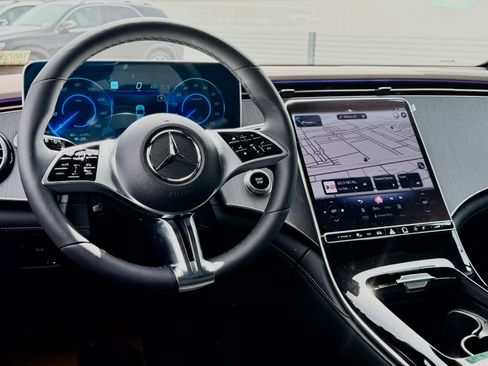 New 2026 Mercedes-Benz EQE 320+ SUV image 30