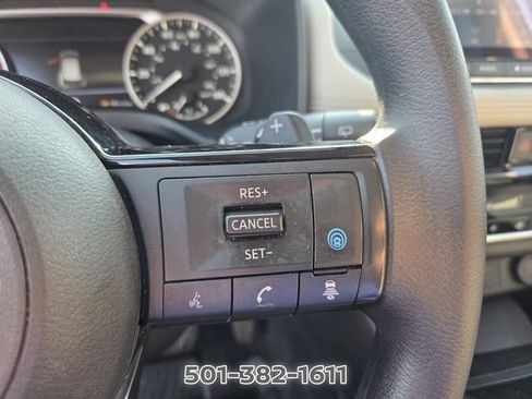 Used 2022 Nissan Rogue SV FWD image 26