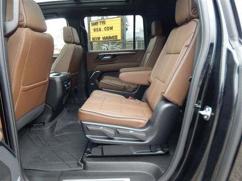 Used 2026 Chevrolet Suburban High Country w/ Sun And Tow Package image 23