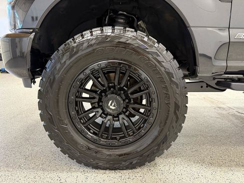 Used 2020 Ford F250 Lariat AWD/4WD image 9