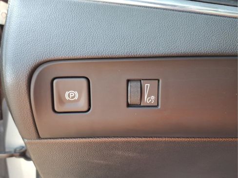 Certified 2024 Buick Enclave Essence w/ Experience Buick Package FWD image 20