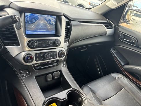 Used 2019 GMC Yukon XL SLT w/ Open Road Package RWD image 15
