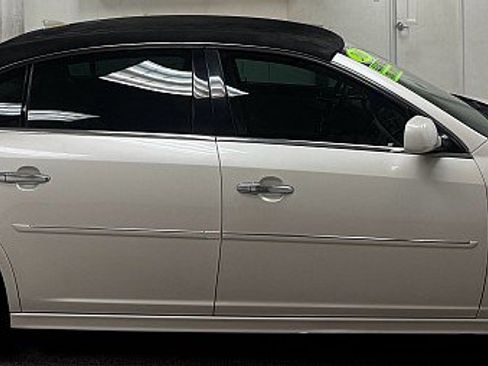 Used 2011 Buick Lucerne CXL w/ Driver Confidence Package image 4