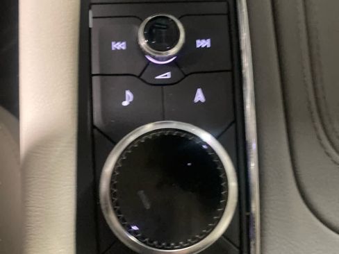 Used 2024 Cadillac XT5 Premium Luxury w/ LPO, Floor Liner Package image 27